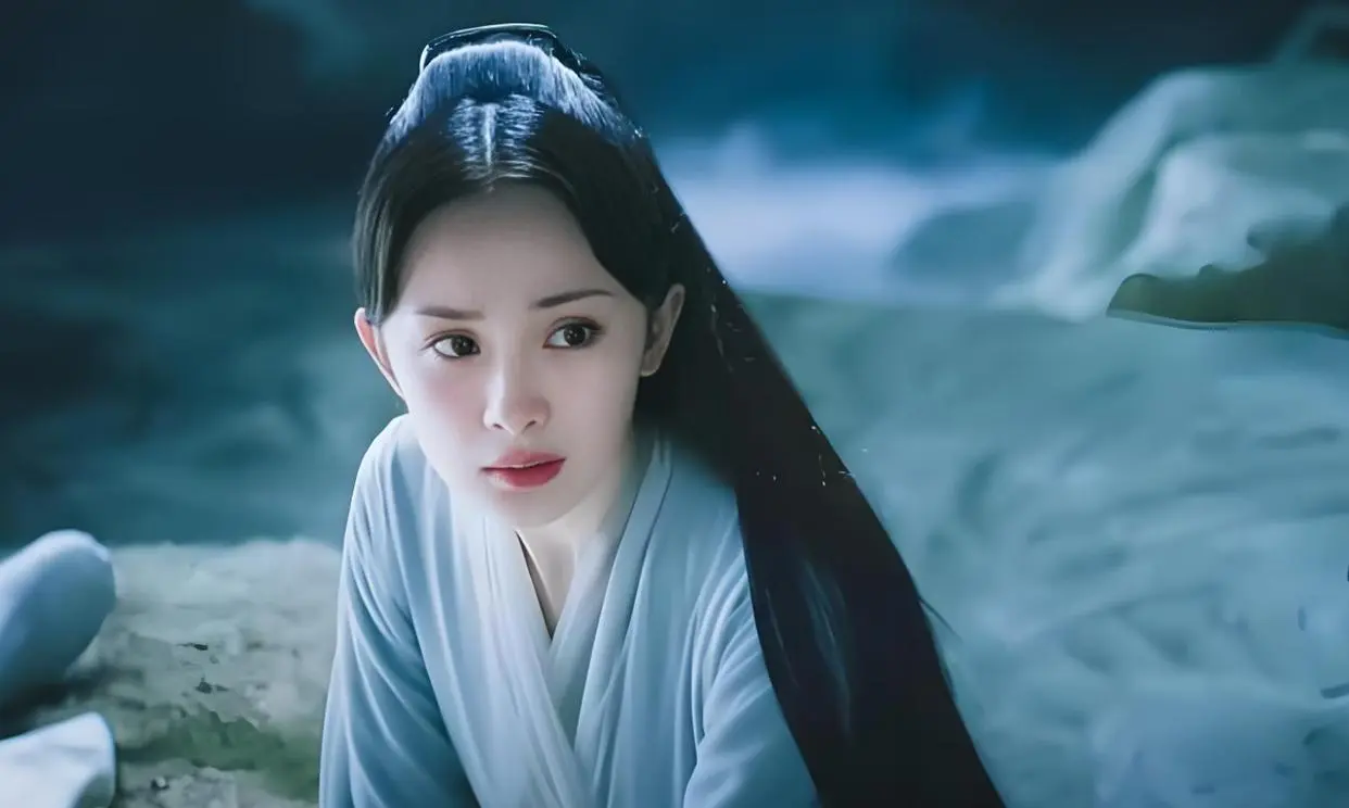 牛来了 《三生三世》: 凤九嫁人后为什么还能继续当女君，而白浅却不能